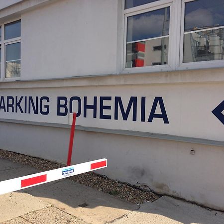 Hostel Bohemia Прага Екстериор снимка